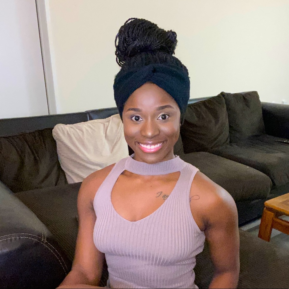 Meet your Posher, Dela